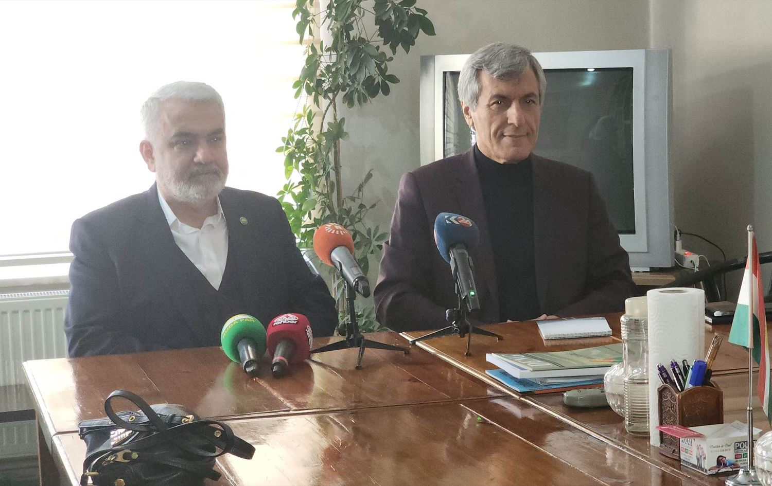 Serokên HUDA-PARê û PSKê derbarê êrîşên Tirkiyê yên li ser Başûr û Rojavayê Kurdistanê daxuyanî dan