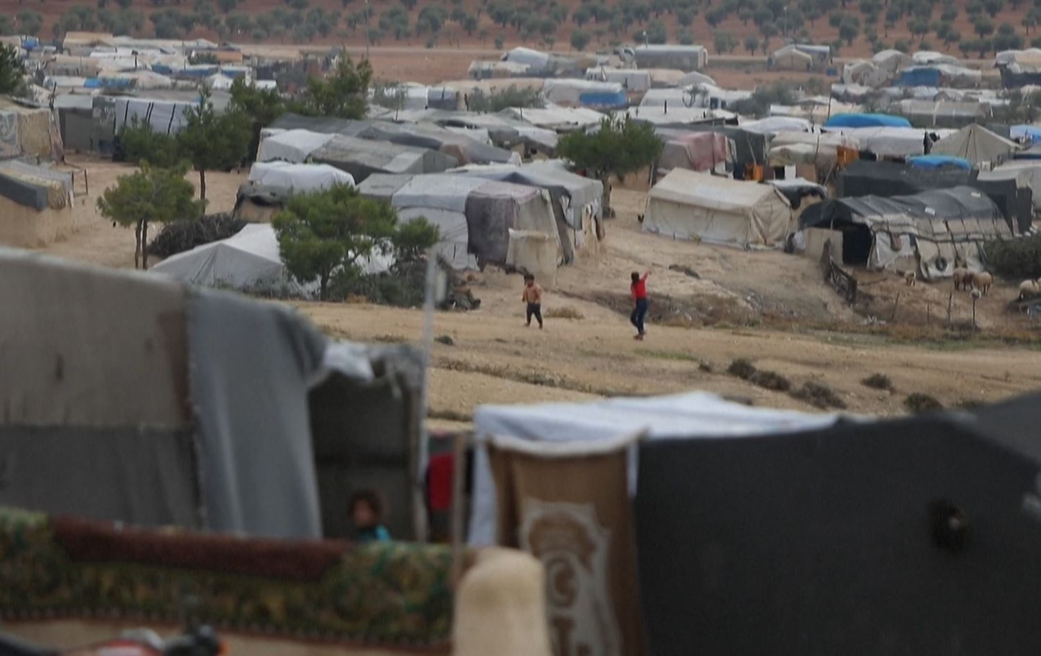 Erebên di kampan de daxwaza rawestandina şer dikin