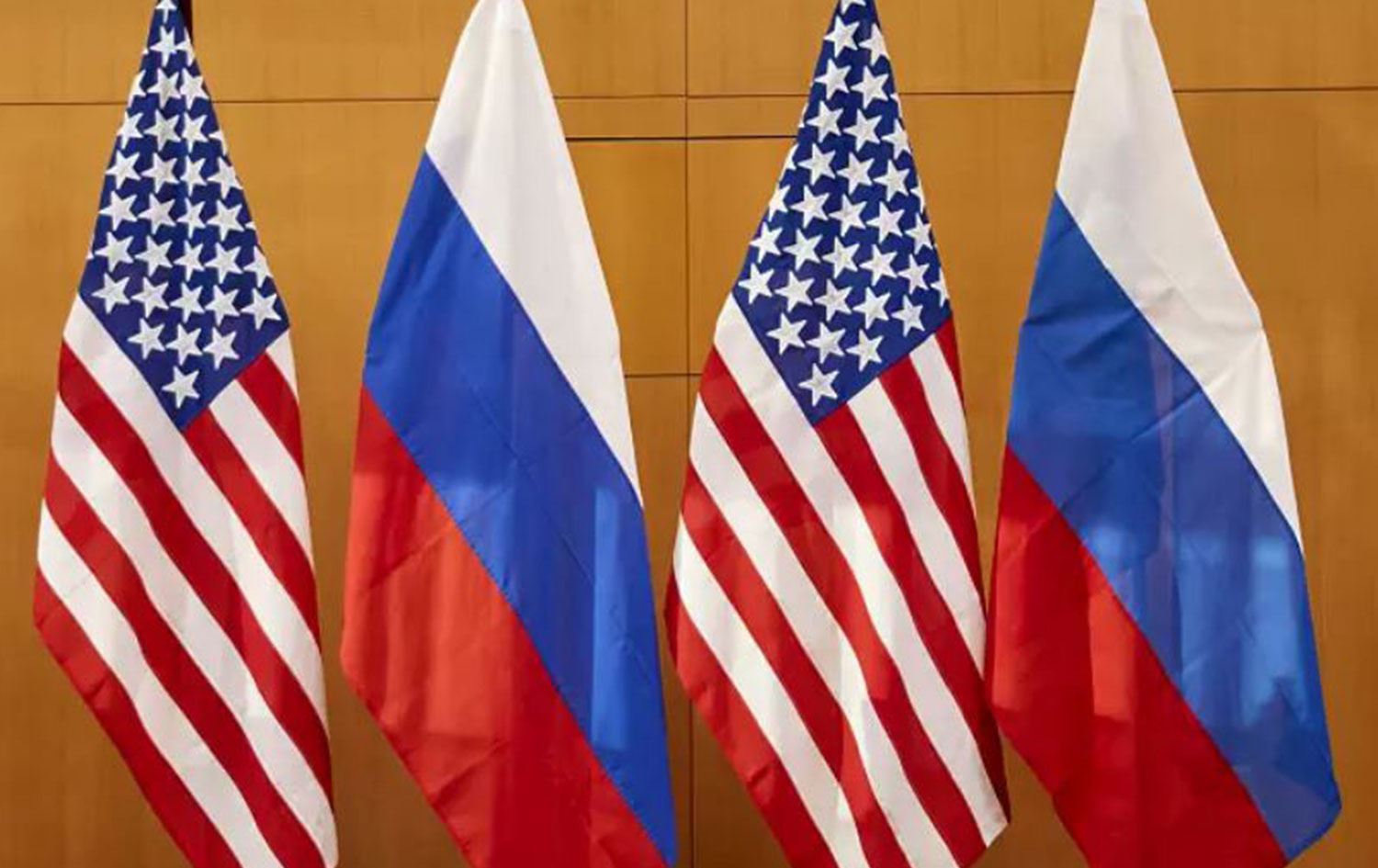 Rusya İstihbarat Şefi: ABD ile nükleer silah konusunu görüştük