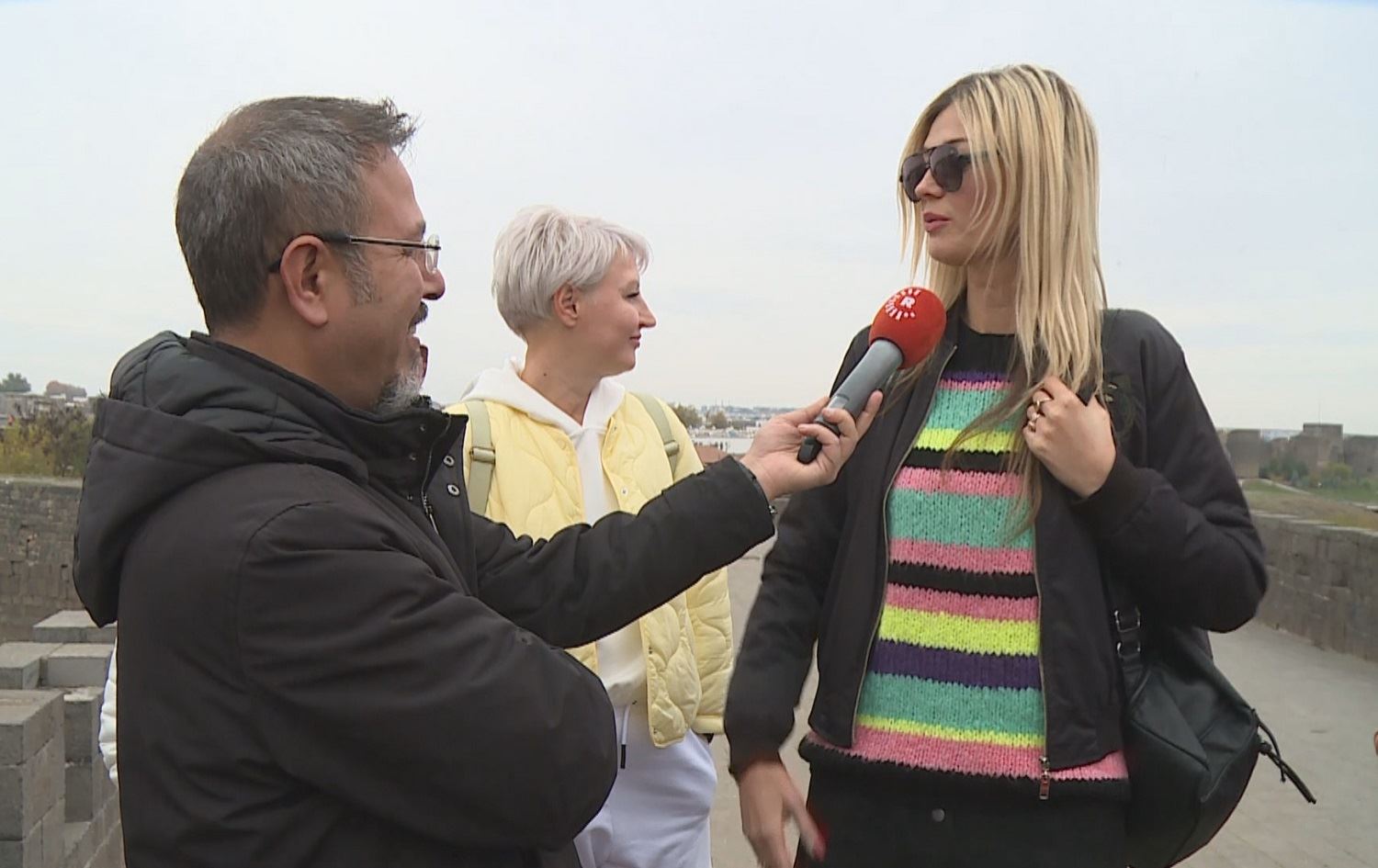 Geştyarên Rûs û Ukraynî li ber xweşikahiya Sûrên Amedê sermest bûn