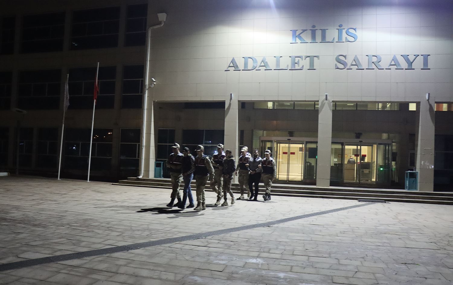 Kilis: 47 koçberên Sûrî hatin dersînorkirin