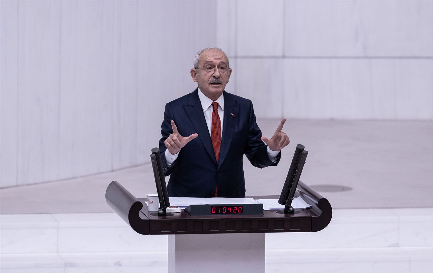 Kılıçdaroğlu: Kolombiya'da yakalanan 5 ton kokainin gerçek sahibi kim?