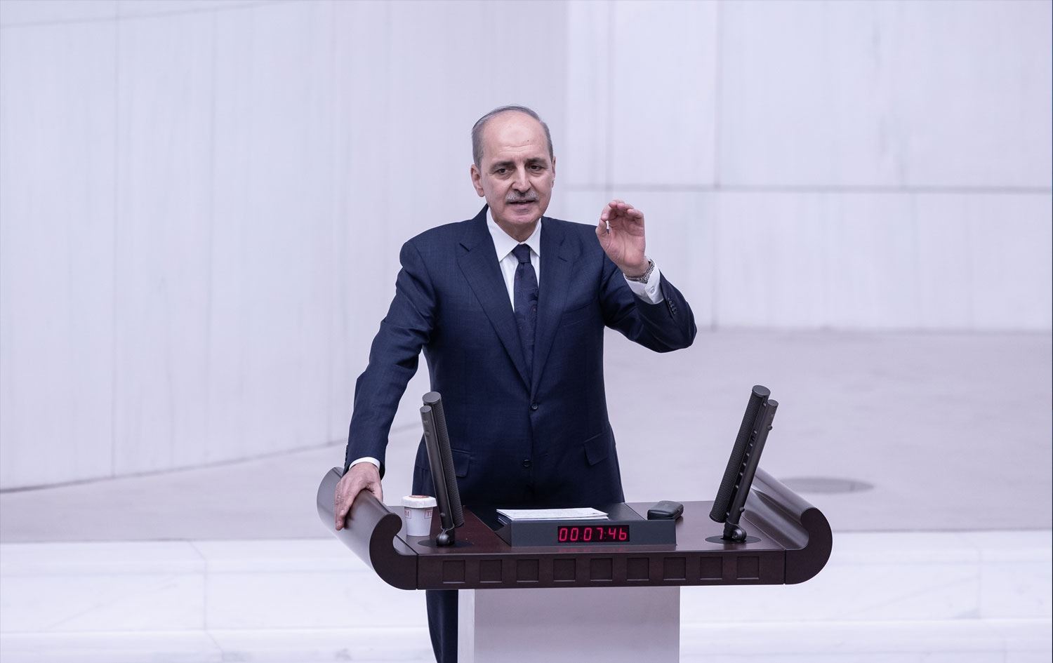 Numan Kurtulmuş: Em gotina dijmintiya Kurdan red dikin