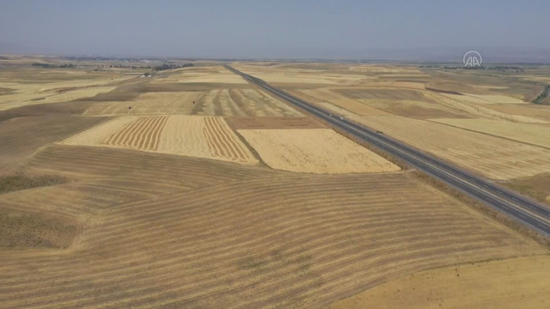 لە 11 مانگی ئەمساڵدا لە باکووری کوردستان بە بەهای 3.2 ملیار دۆلار دانەوێڵە و پاقلەمەنی هەناردە کراوە