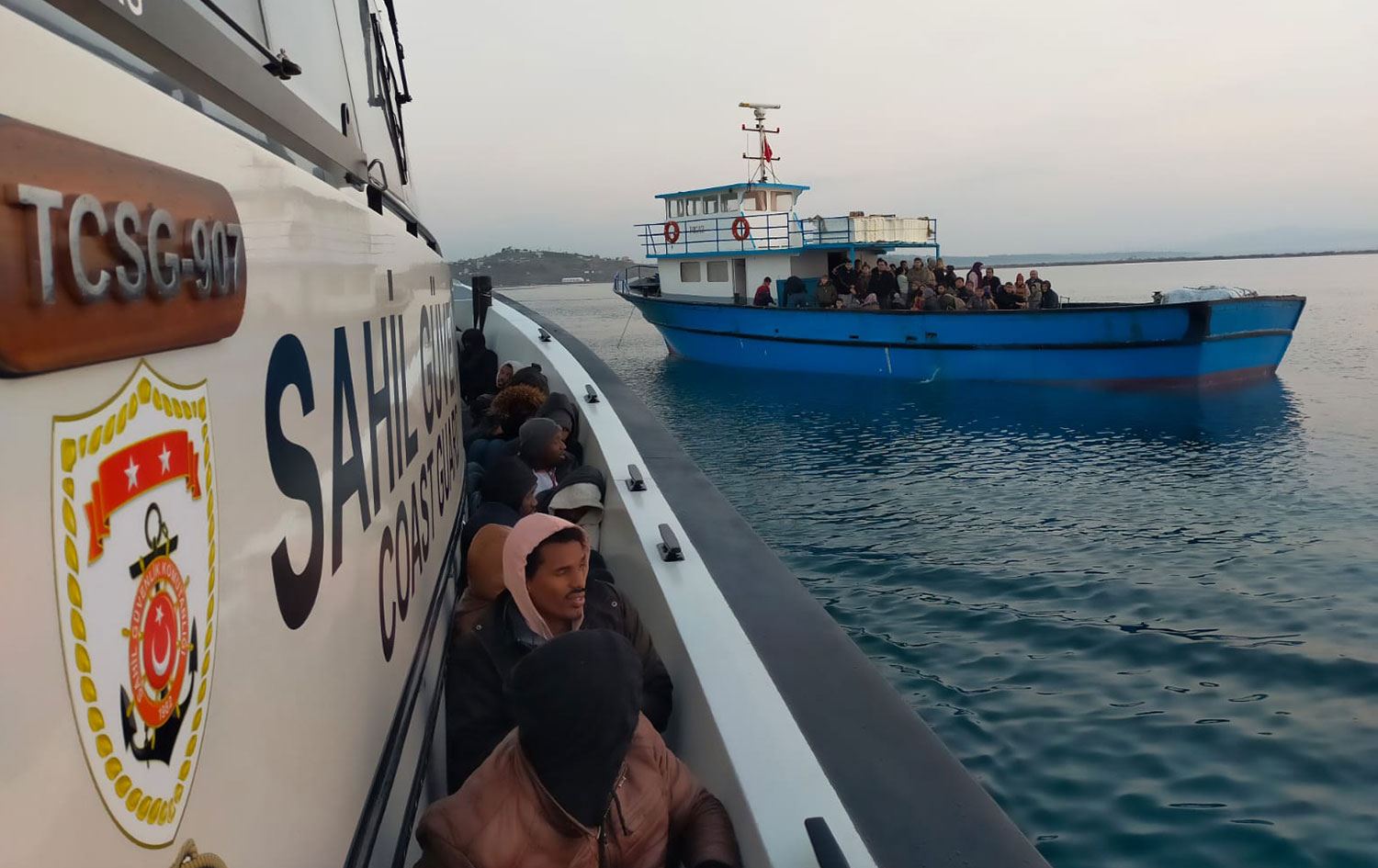 İzmir'de 155 düzensiz göçmen yakalandı