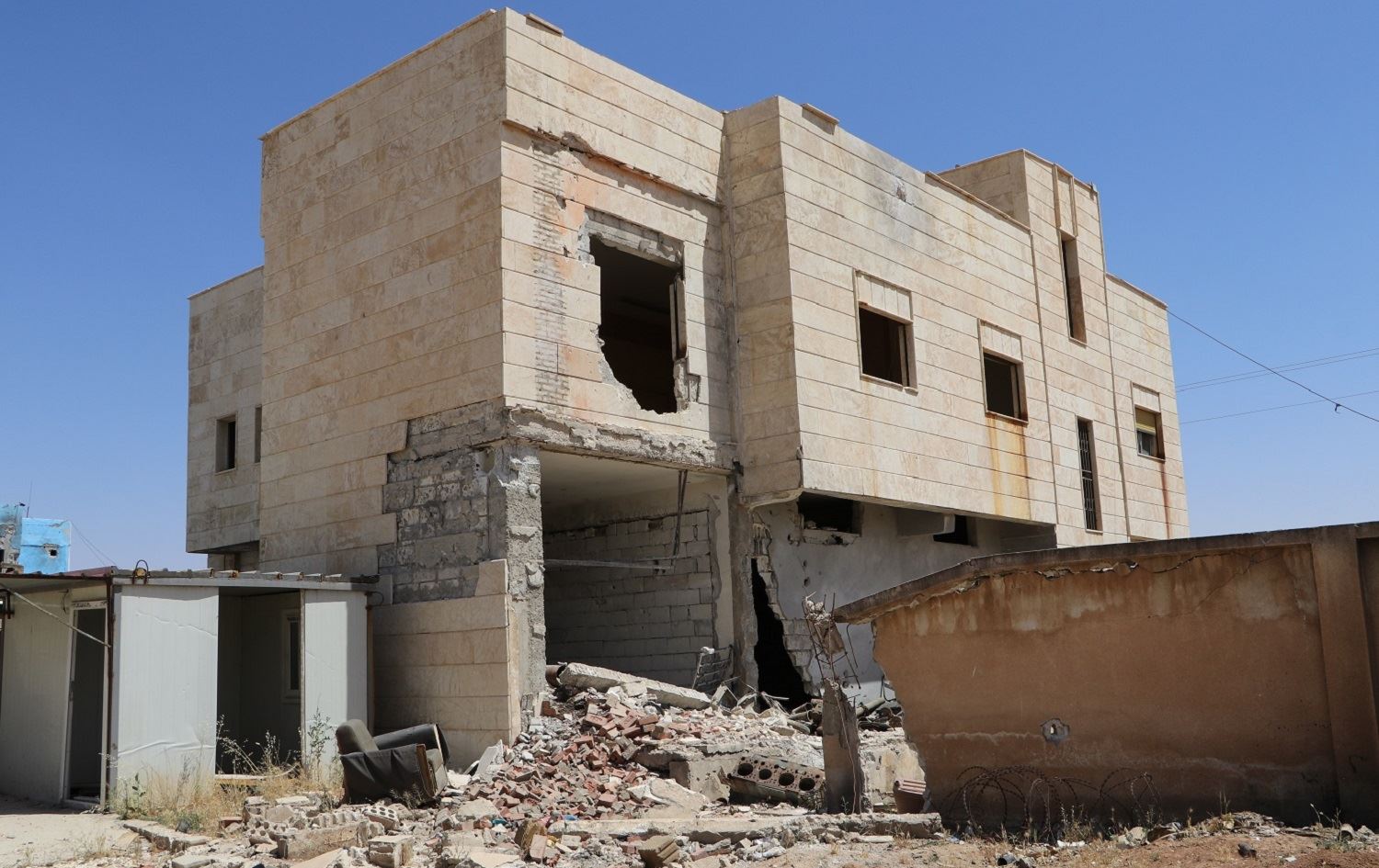 Li Zirganê ji ber topbarana Tirkiyê 500 malbat koçber bûne