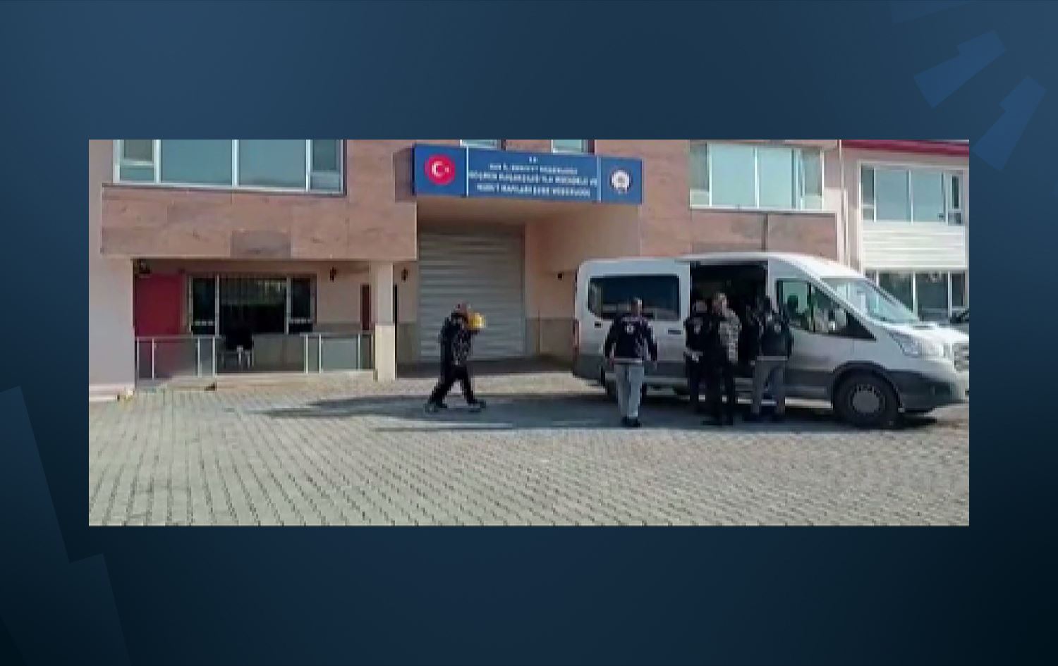 Li Wanê bi hinceta qaçaxçîtiya koçberan 13 kes hatin girtin