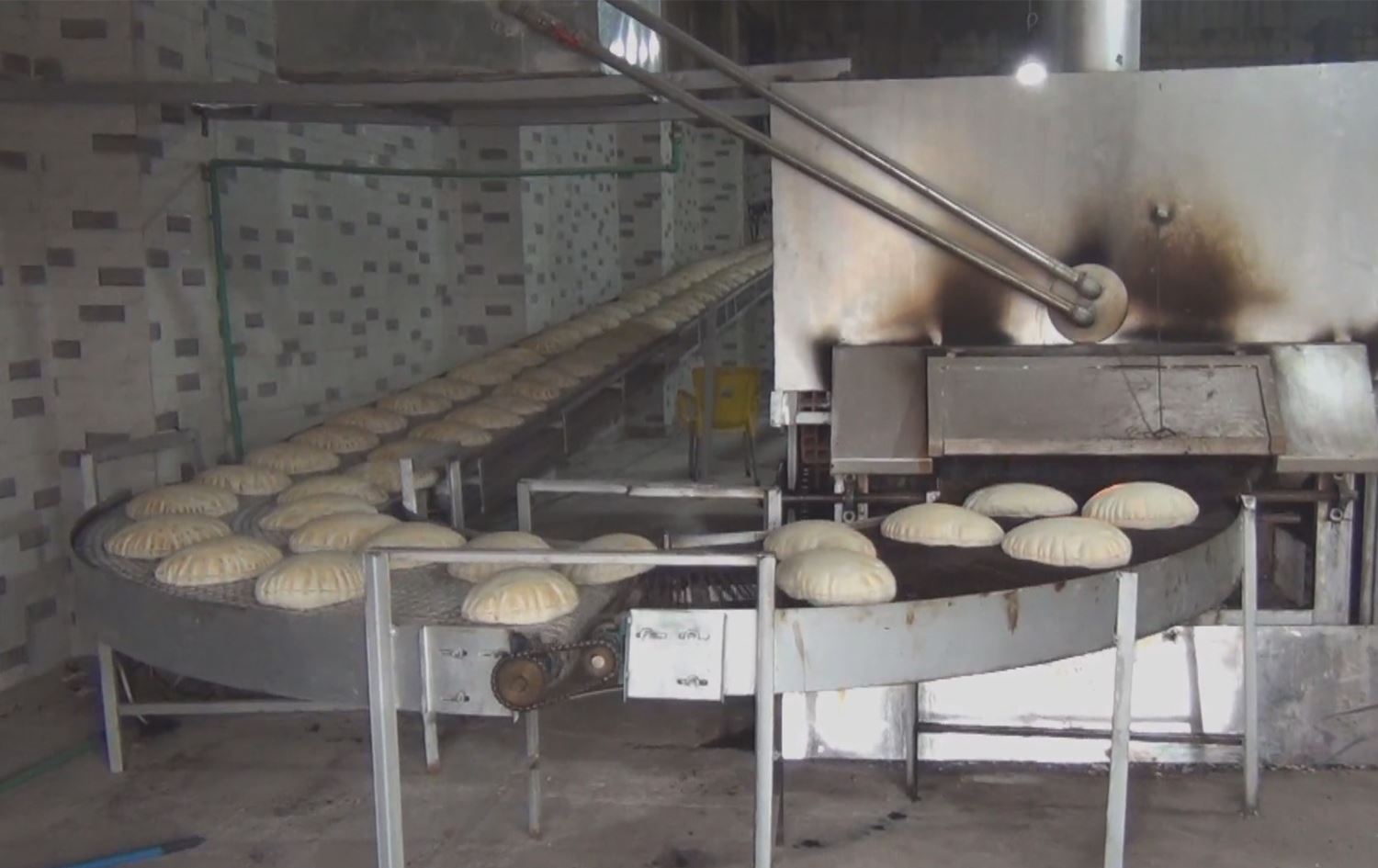 Li Rojavayê Kurdistanê krîza peydakirina nan derketiye