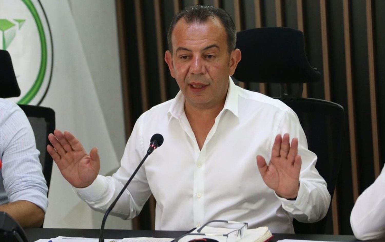 Bolu Belediye Başkanı polisin tokat attığı HDP’li Encü’ye küfretti