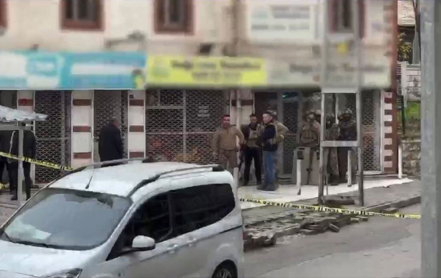 Batman’da 3 DEDAŞ personeli rehin alındı; Polis ve özel harekat gönderildi