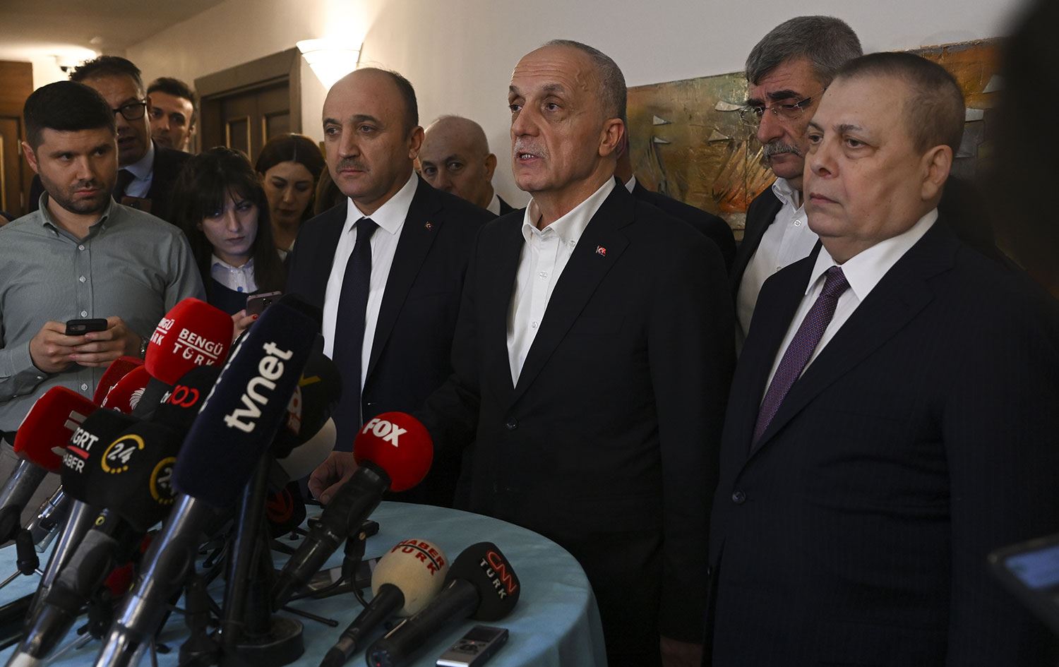 TÜRK-İŞ asgari ücret teklifini açıkladı