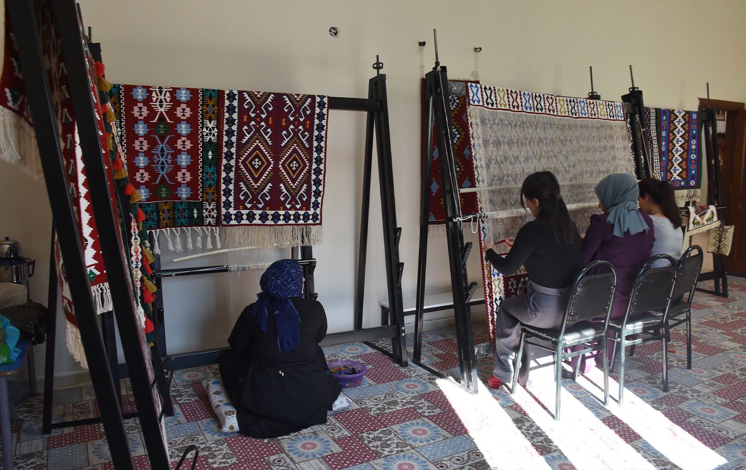 Li Şirnexê jin mafûran çê dikin û difroşin 4 welatan