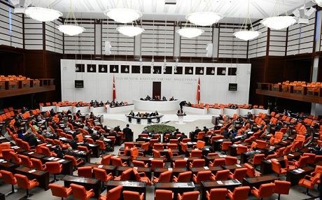 Parlementoya Tirkiyeyê tezkere pejirand