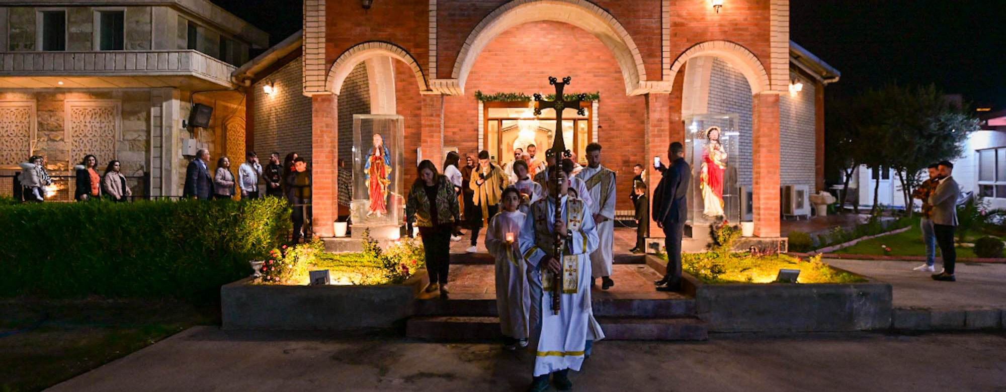 جەژنی کریسمس لە کەنیسەی مارت شموونی لە عەنکاوە