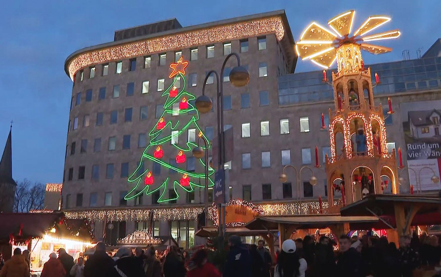 بازاڕە تایبەتەکانی جەژنی کریسمس لە ئەڵمانیا و ئەمریکا بووژاونەتەوە