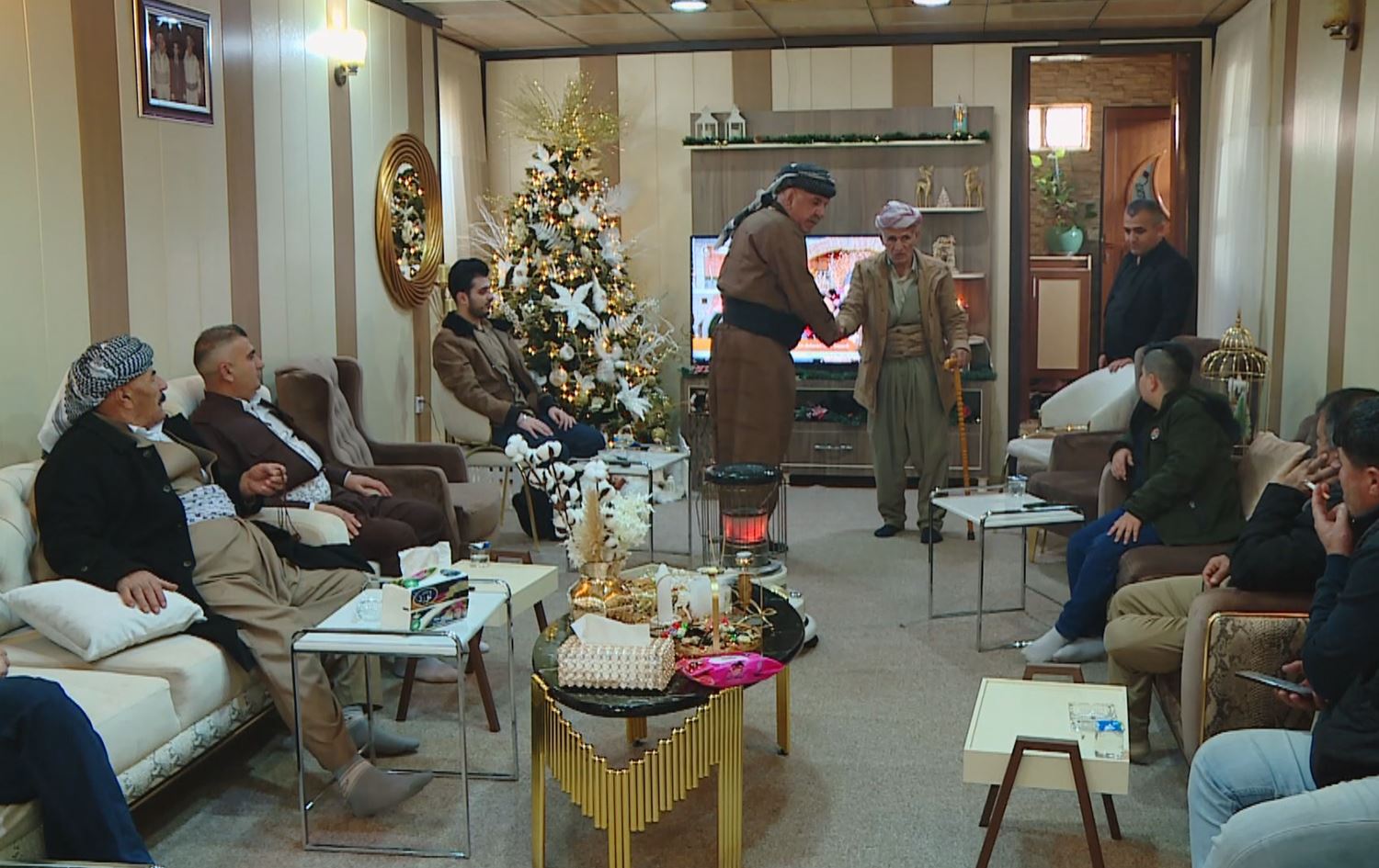 Kurdên Êzdî û Misilman cejna Krîstiyanan pîroz kirin