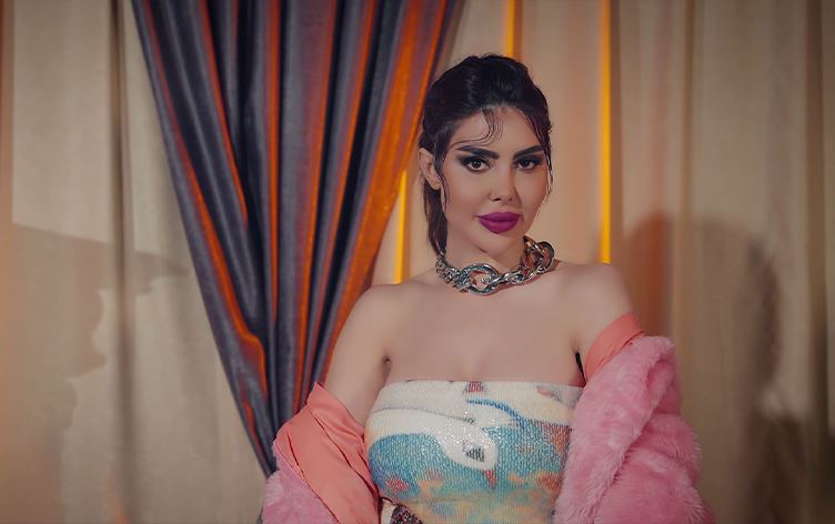 هازان ئاتەش گۆرانی 'گەردەن زەرێ' دەڵێتەوە