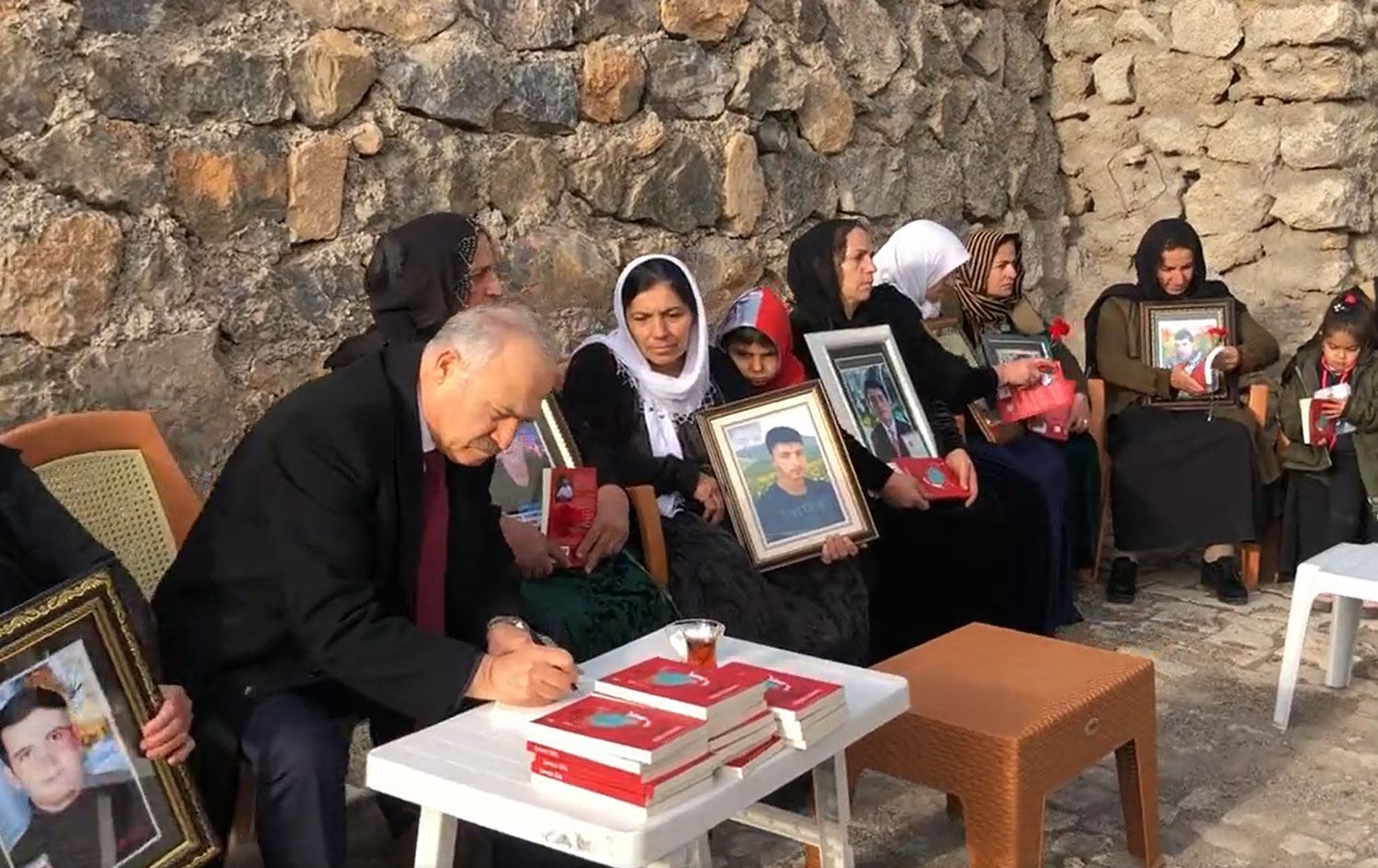 Roboski Katliamı üzerine kitap yazan CHP’li Levent Gök anmaya katıldı