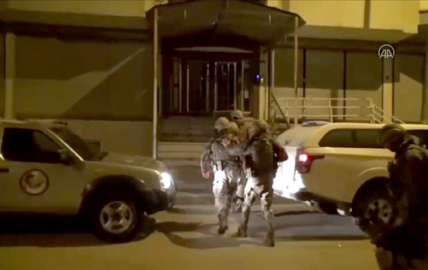 لە دێرسم 11 کەس بە تۆمەتی ماددەی هۆشبەر دەستبەسەر کران