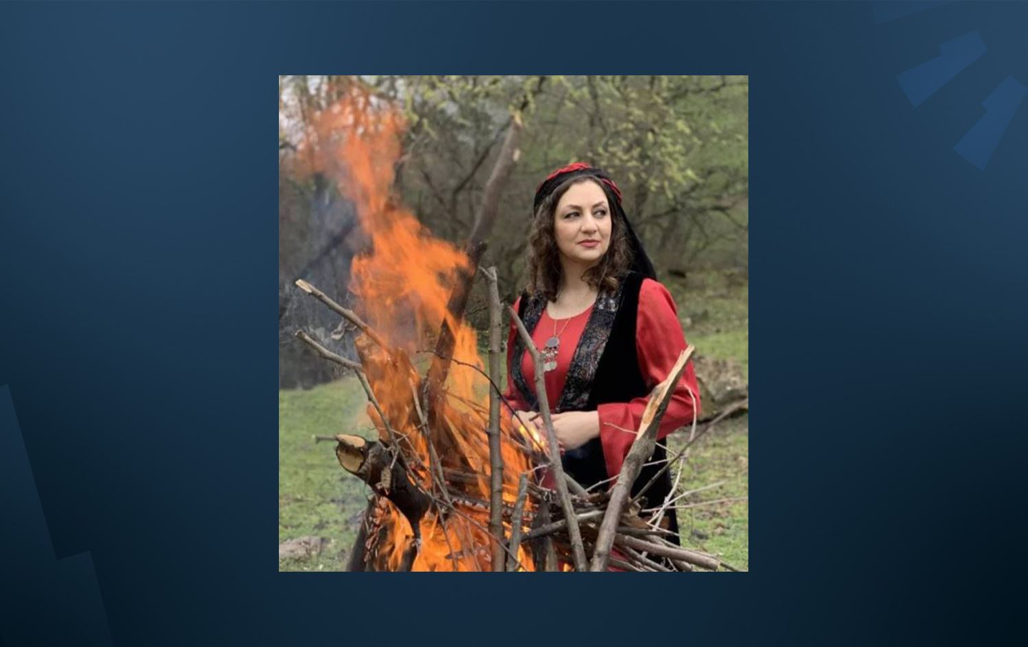 دادگەی ئێران ژنە نووسەر و چالاکڤانێکی کورد بە 62 مانگ بەندکردن سزا دەدات