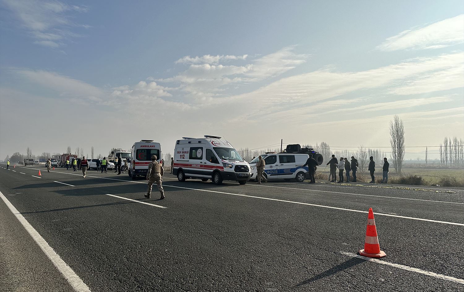 Li Îdirê wesayîta leşkerî wergeriya: 12 birîndar