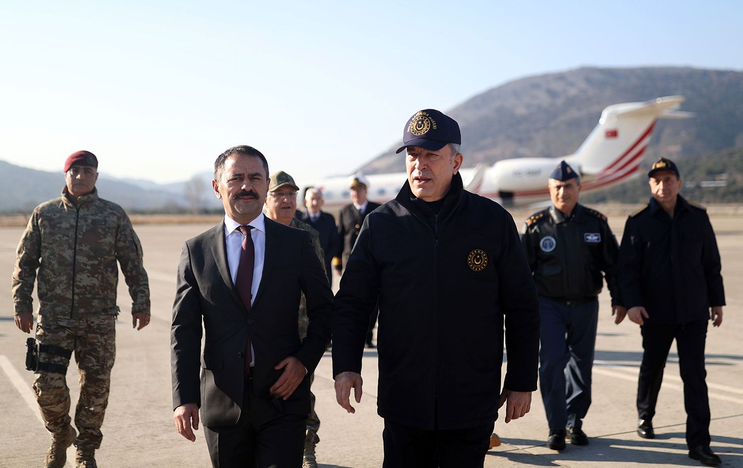 Akar: Suriye Savunma Bakanı görüşmekten yana oldukları söyledi