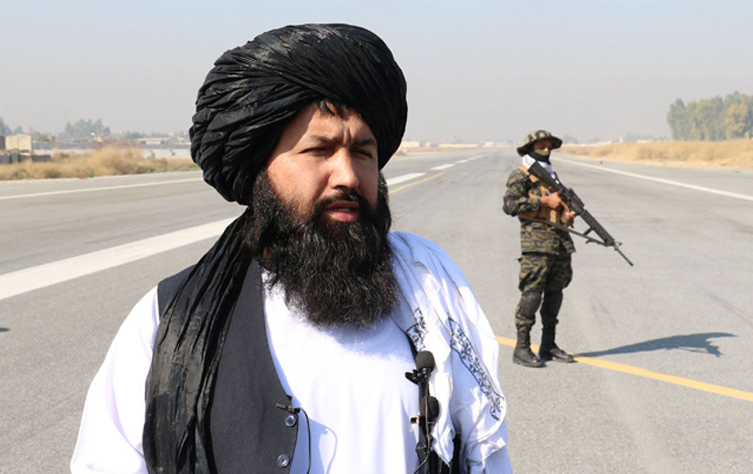 Taliban’dan kızlara eğitim yasağı eleştirilerine yanıt: Atom da atsalar vazgeçmeyiz