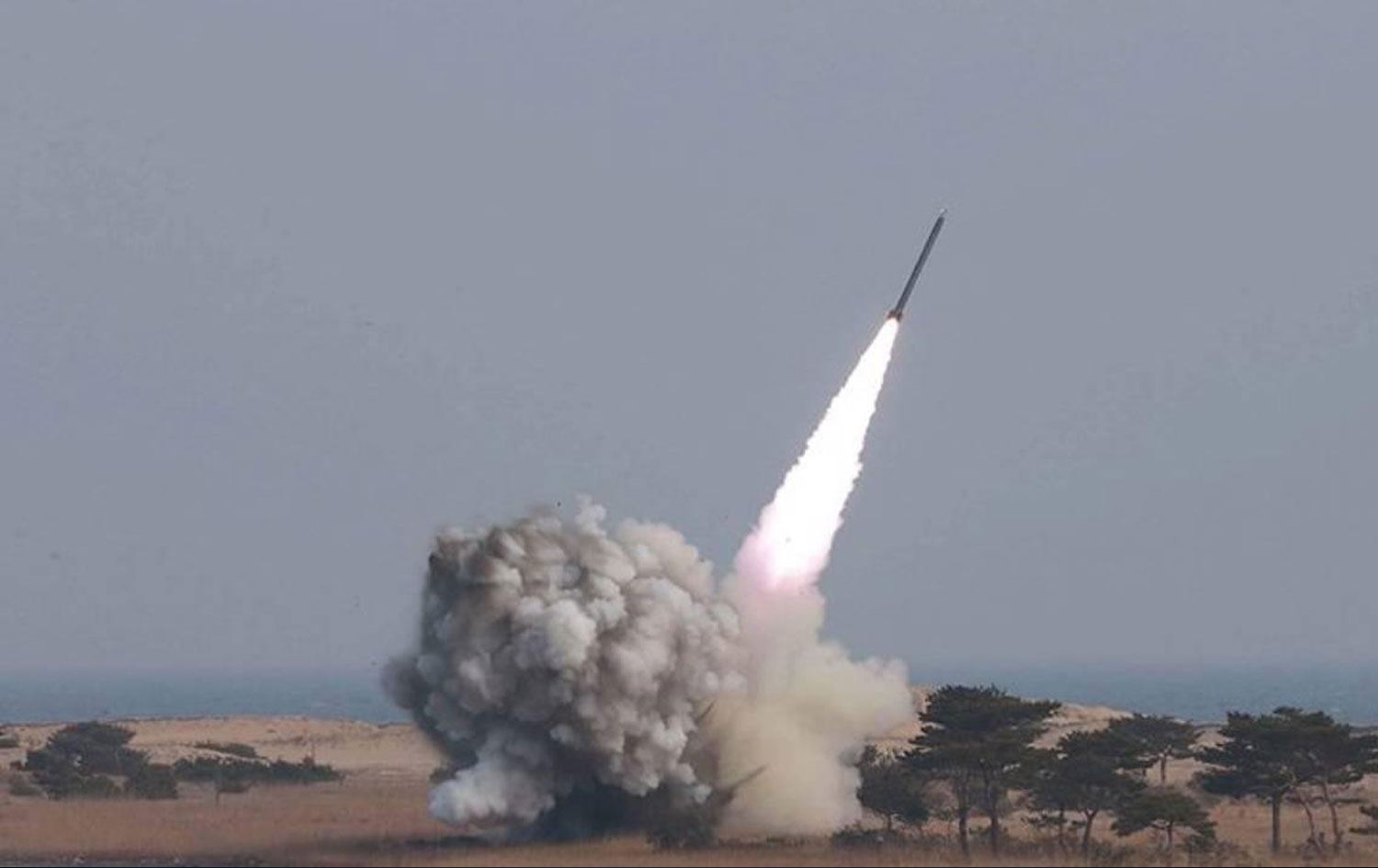 Kuzey Kore 2023'e ‘füze’yle girdi