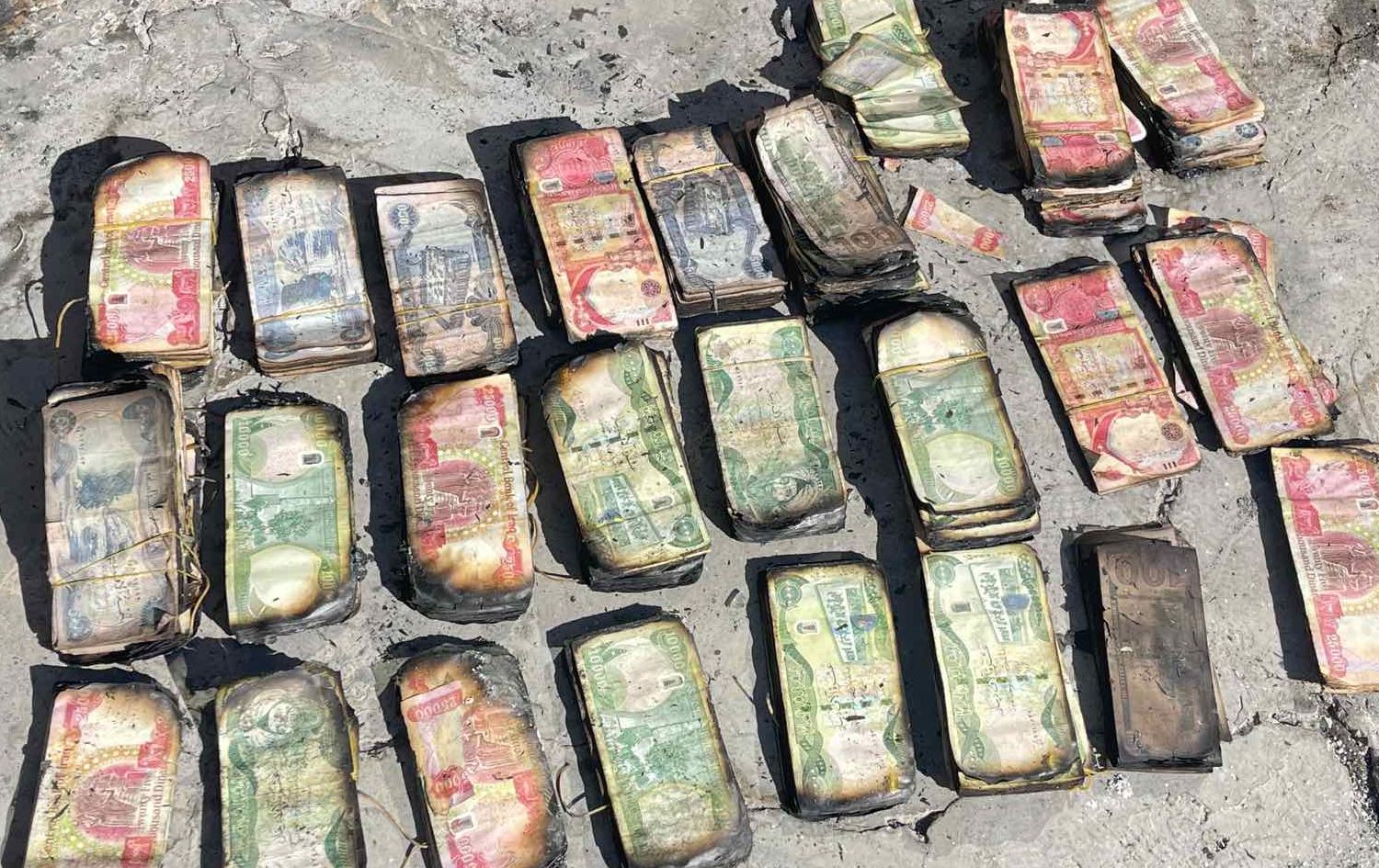 لە چەمچەماڵ زیاتر لە 40 ملیۆن دیناری هاونیشتمانییەک سووتا؛ "دەتوانێت لە بانکی ناوەندی داوای پارەکەی بکات"