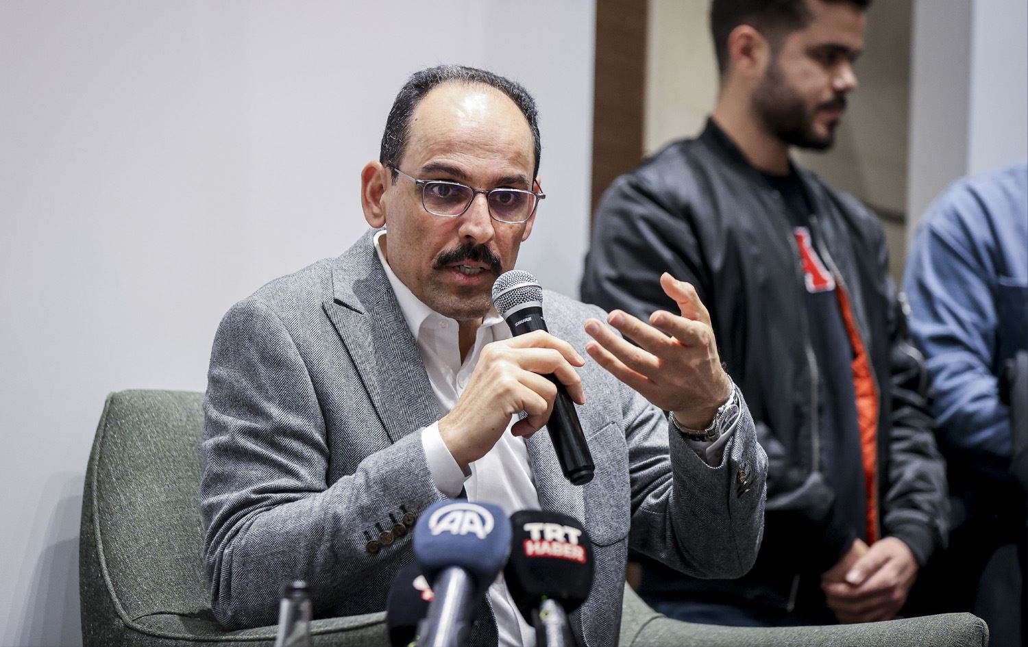 ئیبراهیم کاڵن: ئەردۆغان قسە لەگەڵ پووتین و زیلینسکی دەکات