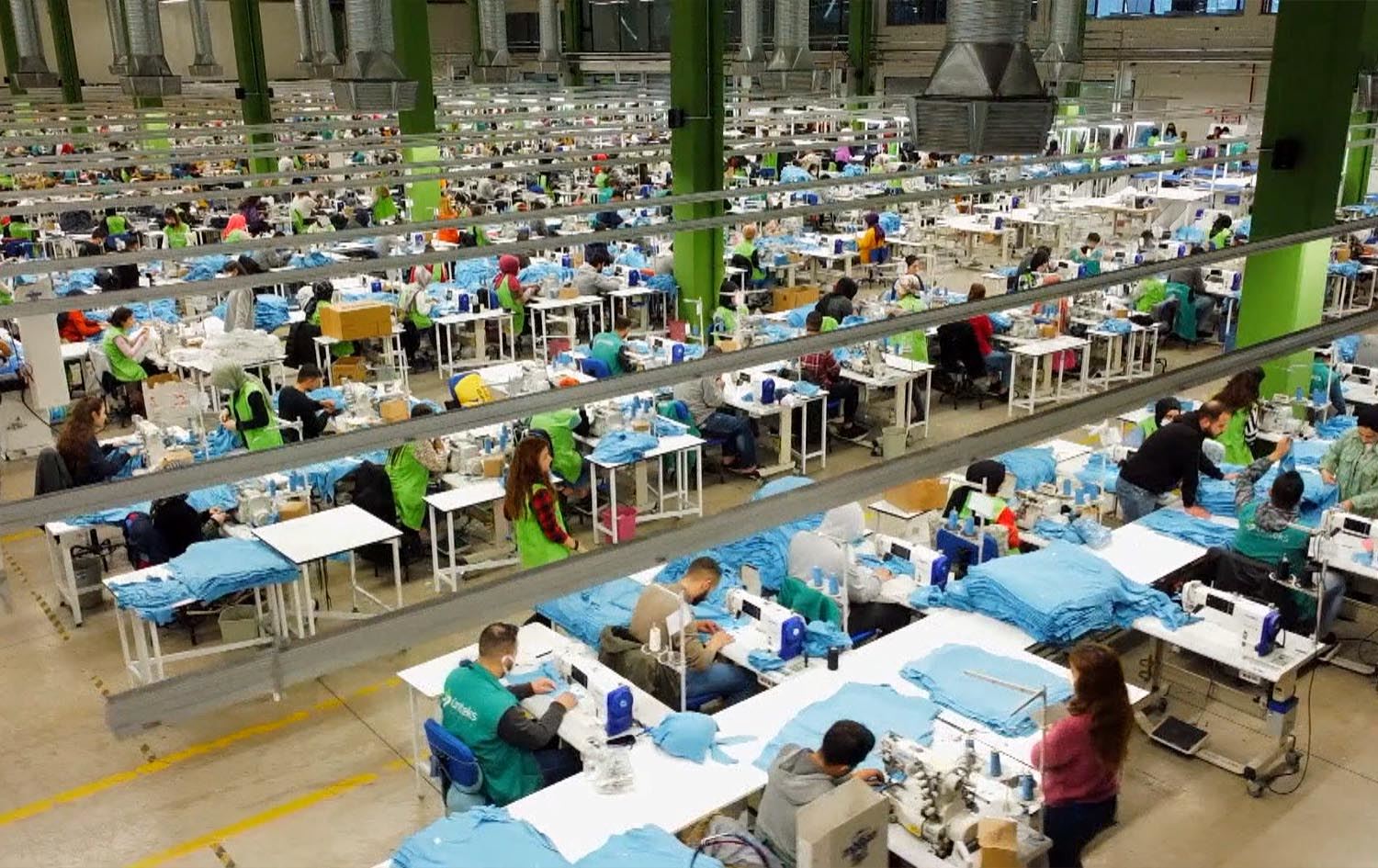 بەشێك لە ماركە بەنێوبانگەكانی جلوبەرگ لە کارگەکانی ئامەد دروستدەكرێن