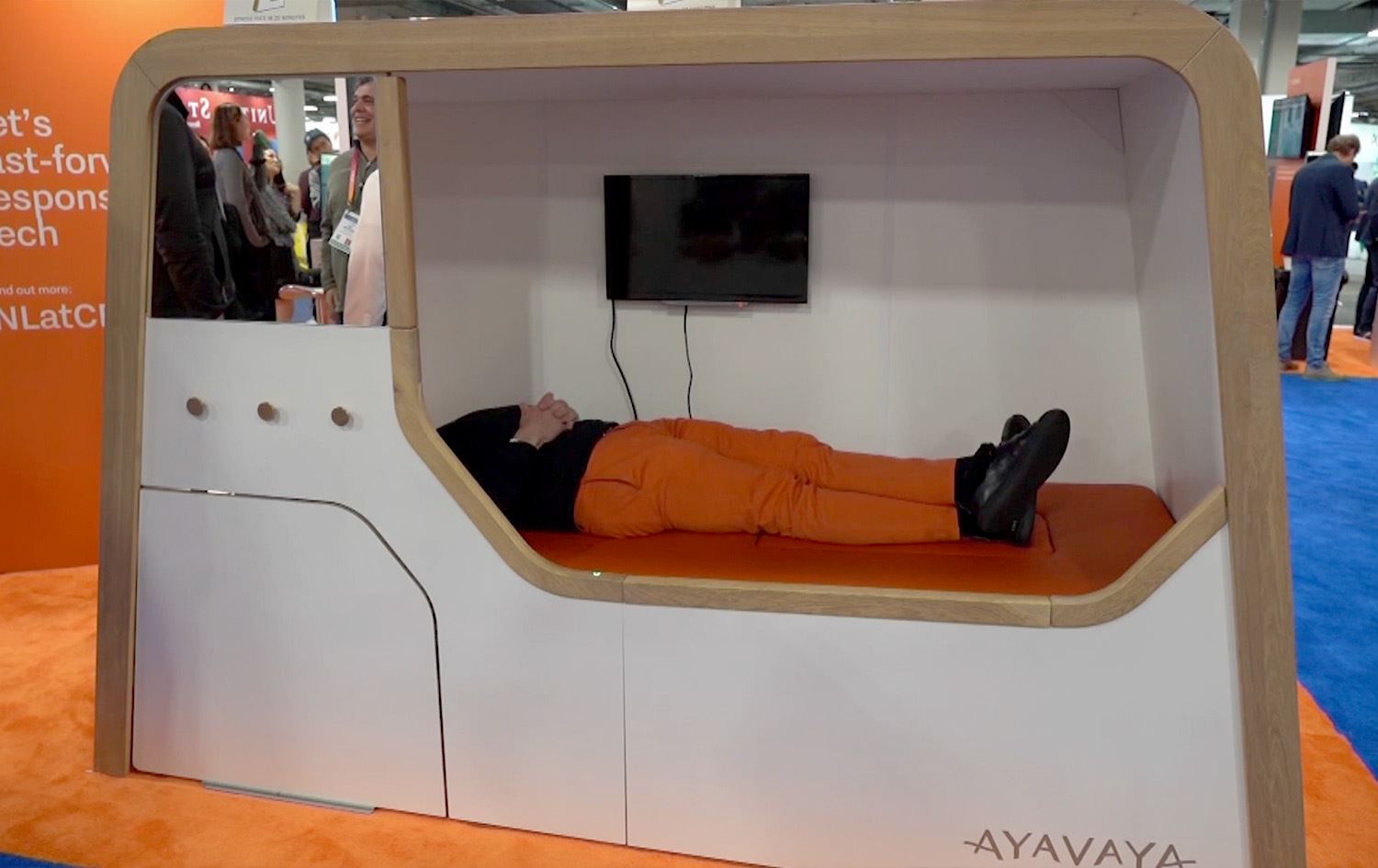 کۆمپانیایەکی هۆڵەندی کابینەیەک بۆ کەمکردنەوەی گوشاری دەروونی دروستدەکات