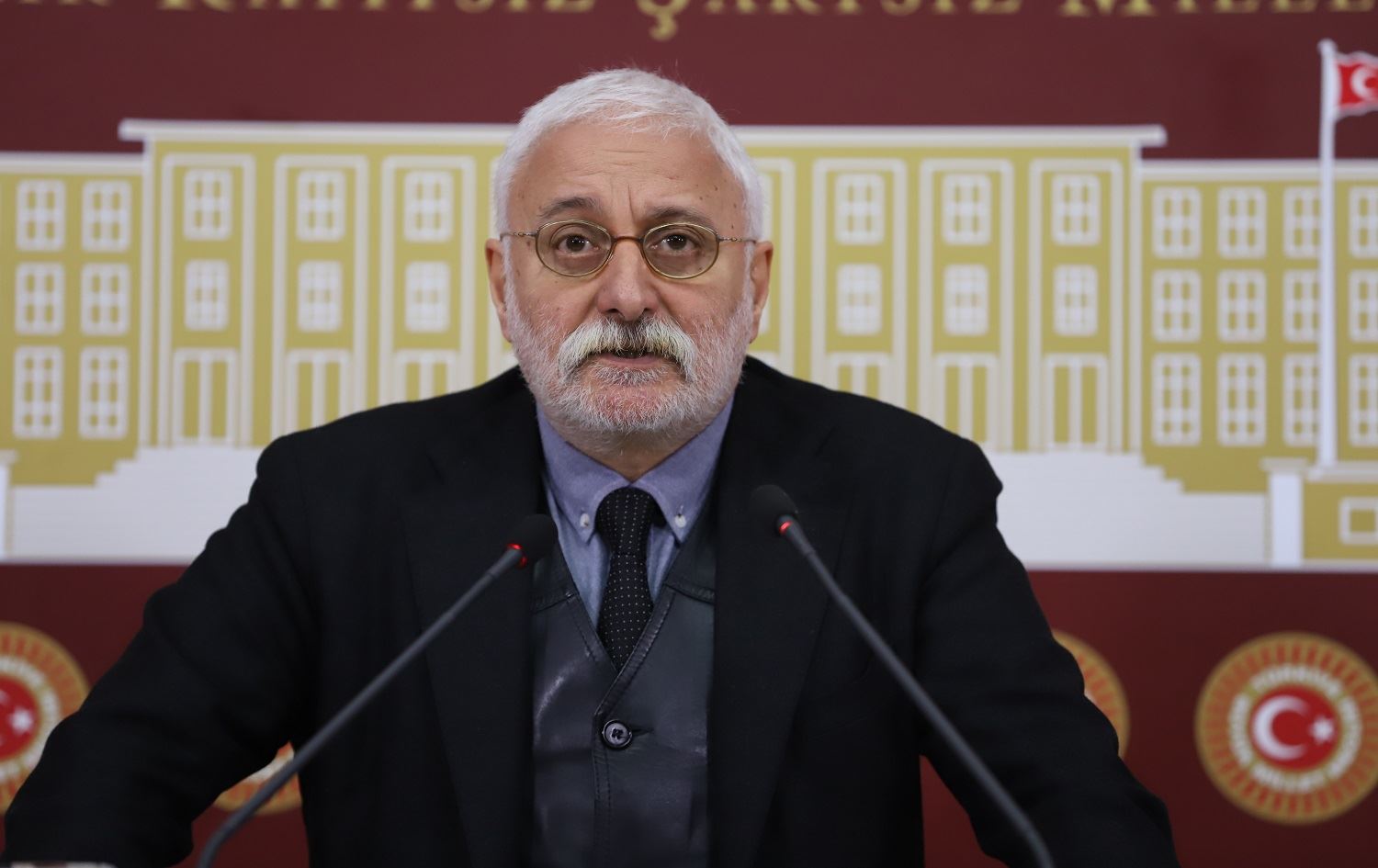 HDPê daxwazeke AK Partiyê red kir