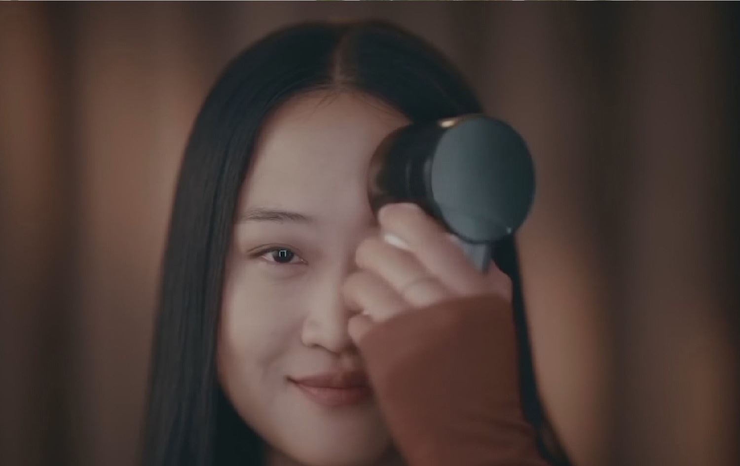 ئامێرێک هێڵکاری جوانکاری بۆ برۆی مرۆڤ دەکات