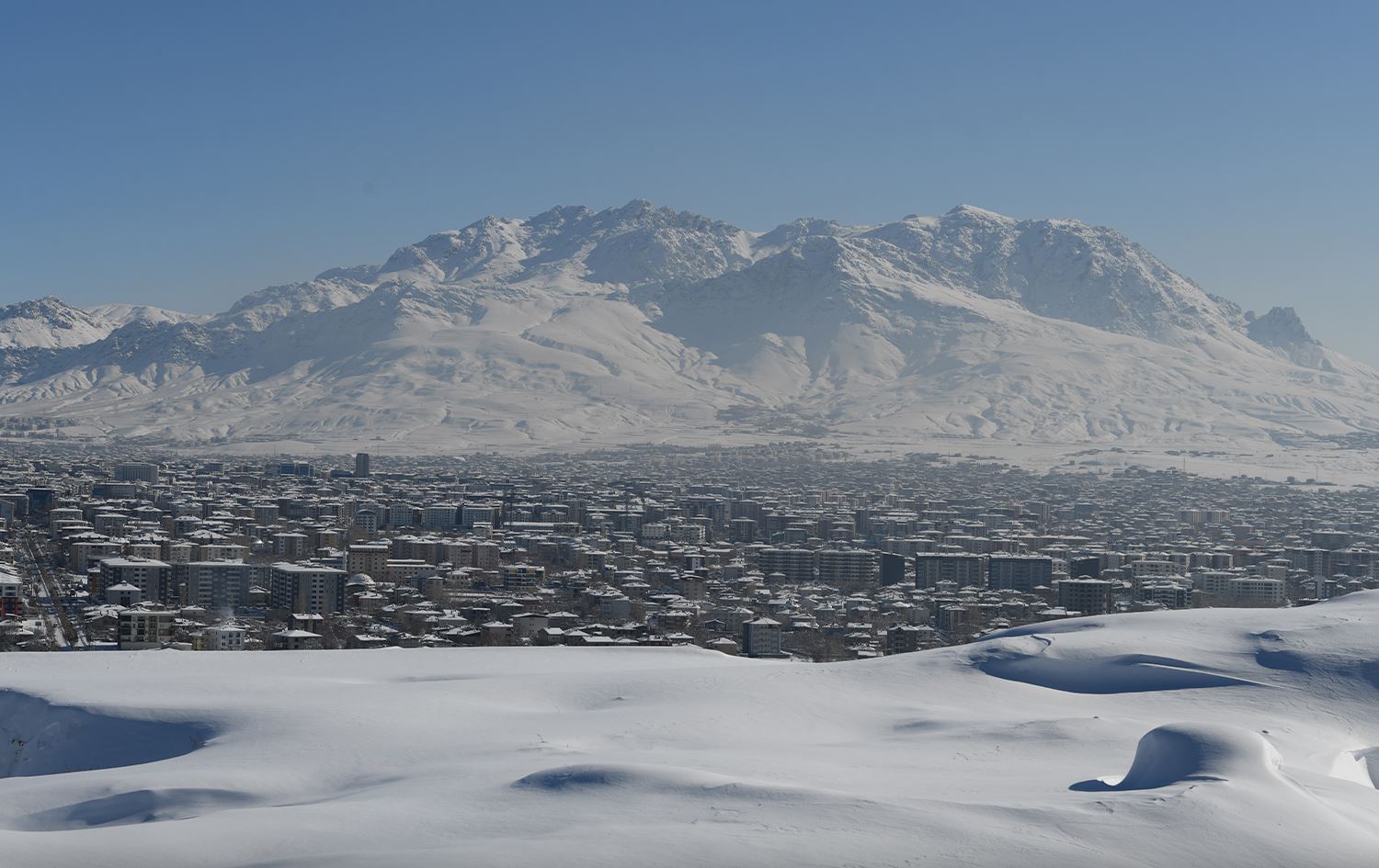 Li piraniya parêzgehên Bakurê Kurdistanê sir û seqem jiyan zehmet kiriye