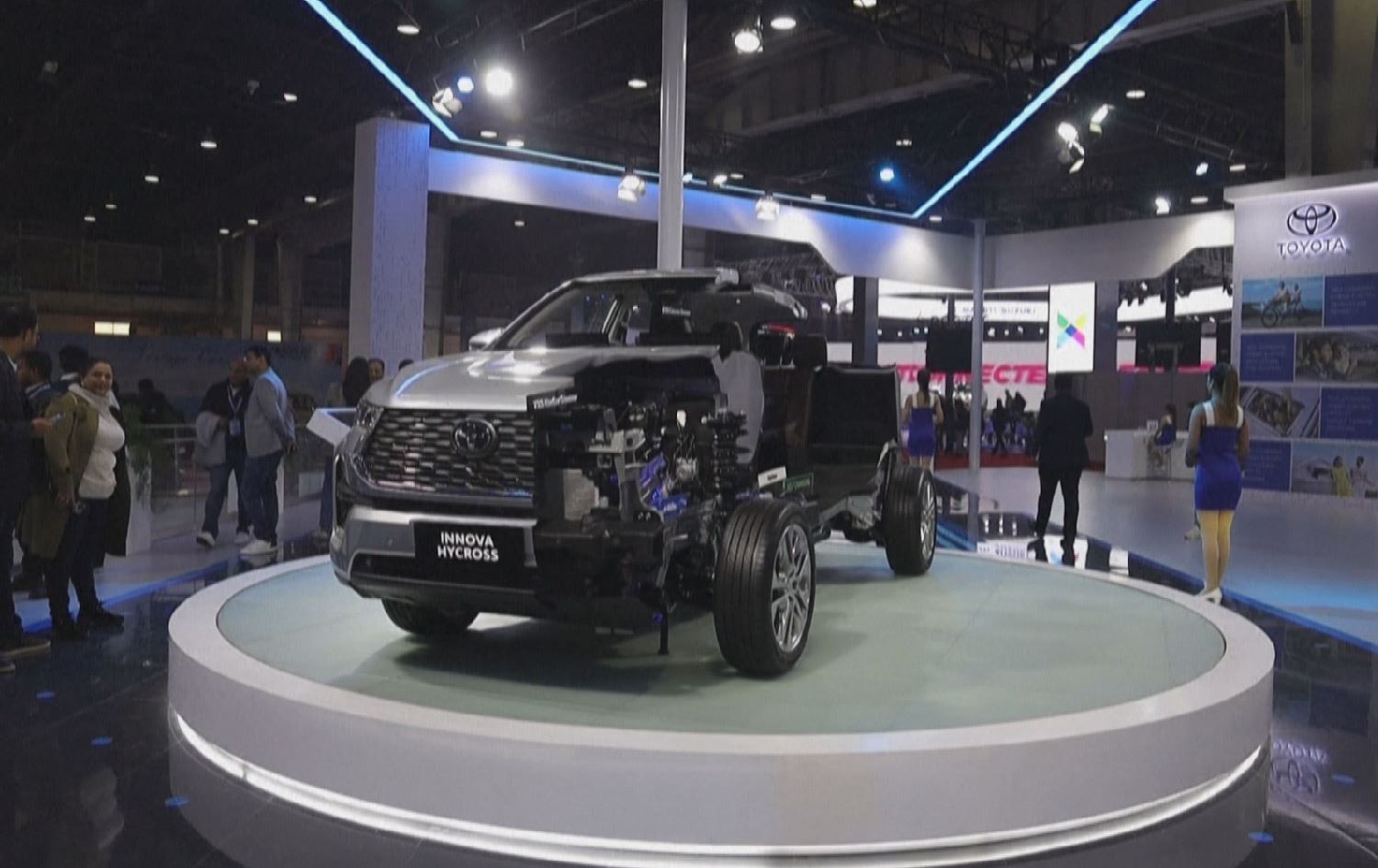 هیندستان چوارەم گەورە بازاڕی ئۆتۆمبێل لە جیهاندا؛ پار بە بەهای 100 ملیار دۆلار ئۆتۆمبێل فرۆشراوە