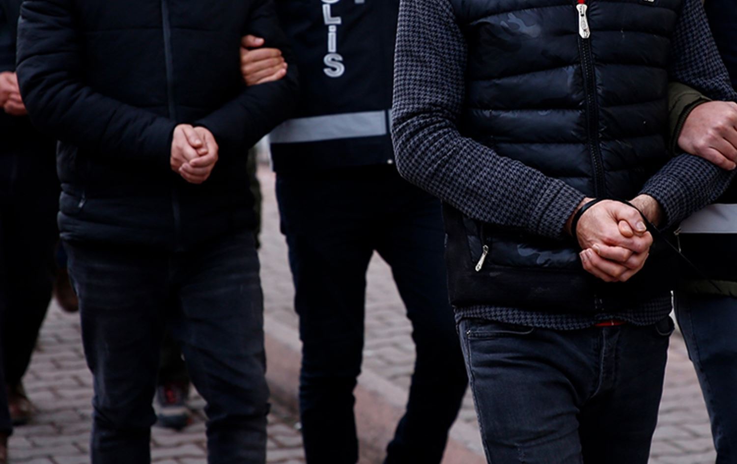 Van'da kız çocuğuna cinsel istismar: 4 kişi tutuklandı