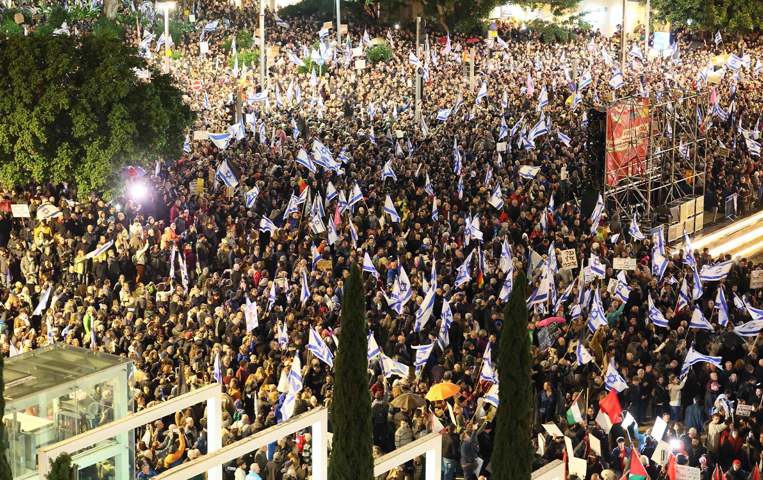 خۆپێشاندەران لە ئیسرائیل داوای دەستلەکارکێشانەوەی نەتەنیاهوو دەکەن