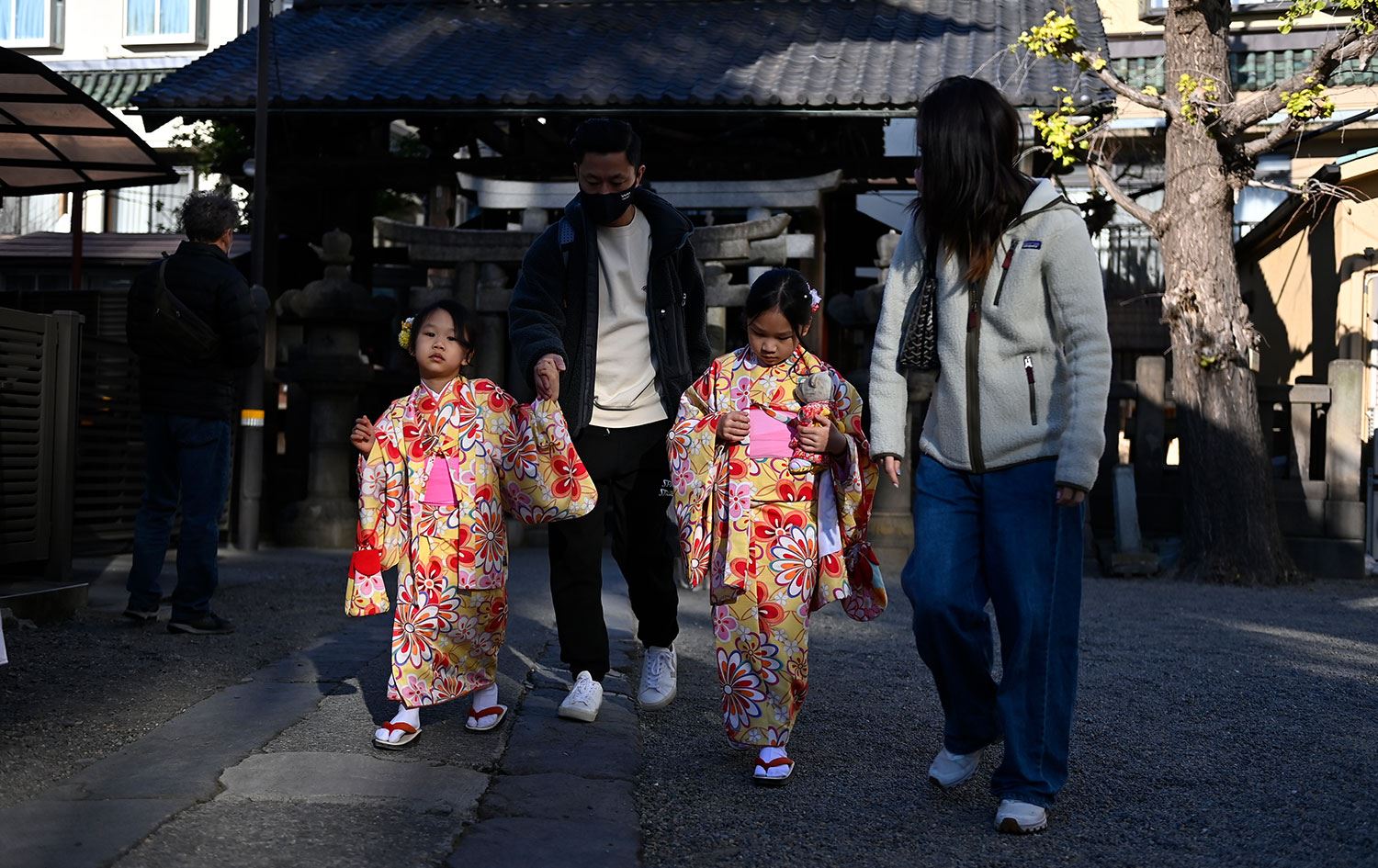Tokyo'da yeni doğan ikinci çocuğun bakımını devlet üstlenecek