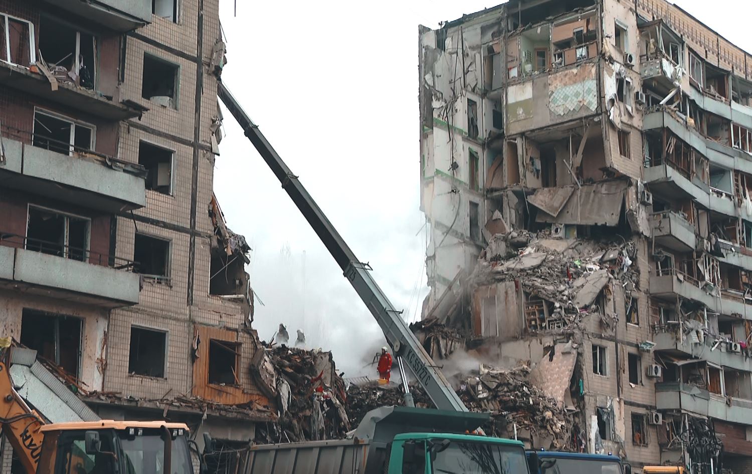 Death toll from Russian strike on Dnipro rises to 20