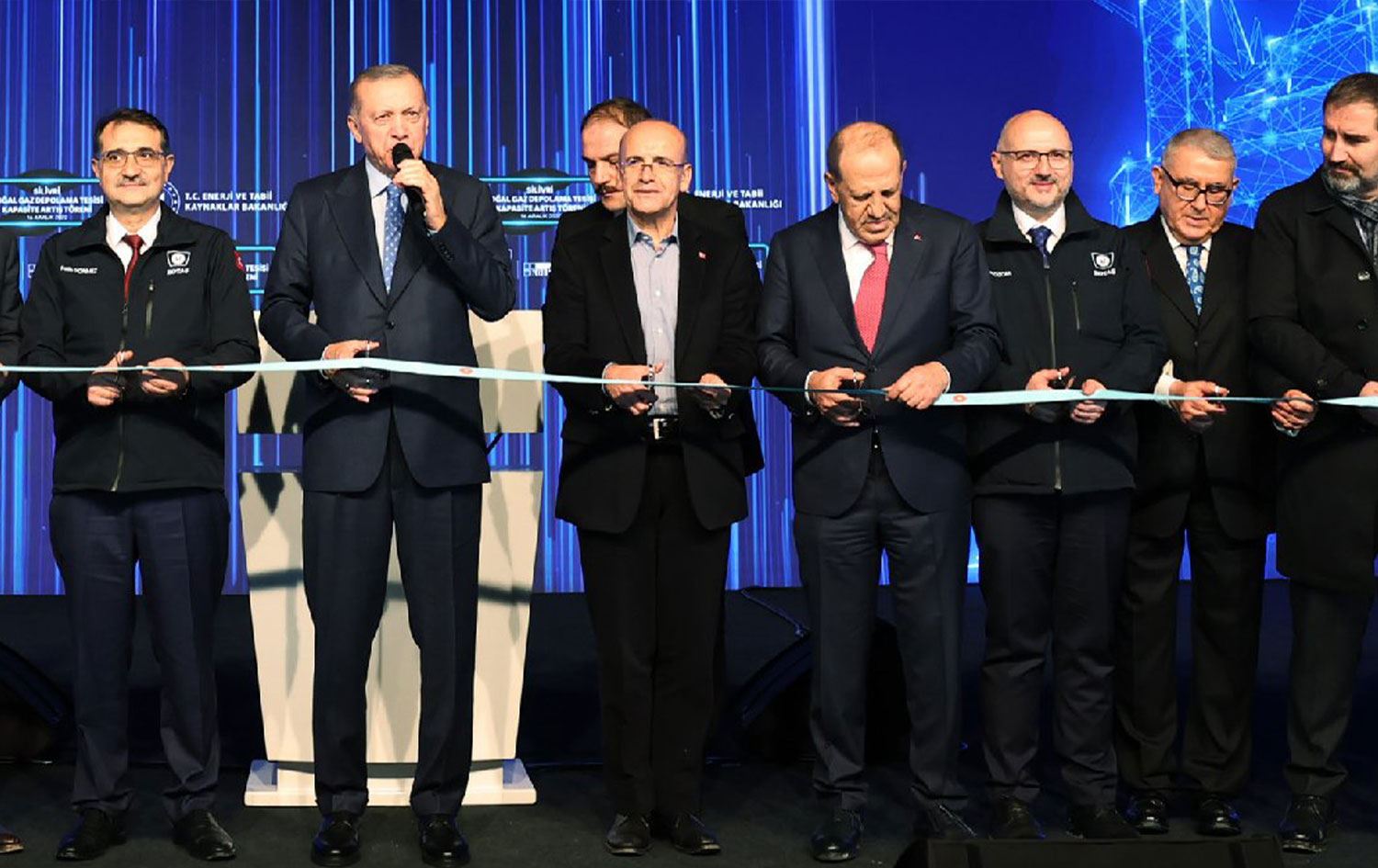 Mehmet Şimşek'ten ekonomi yorumu: Büyük tsunami geliyor