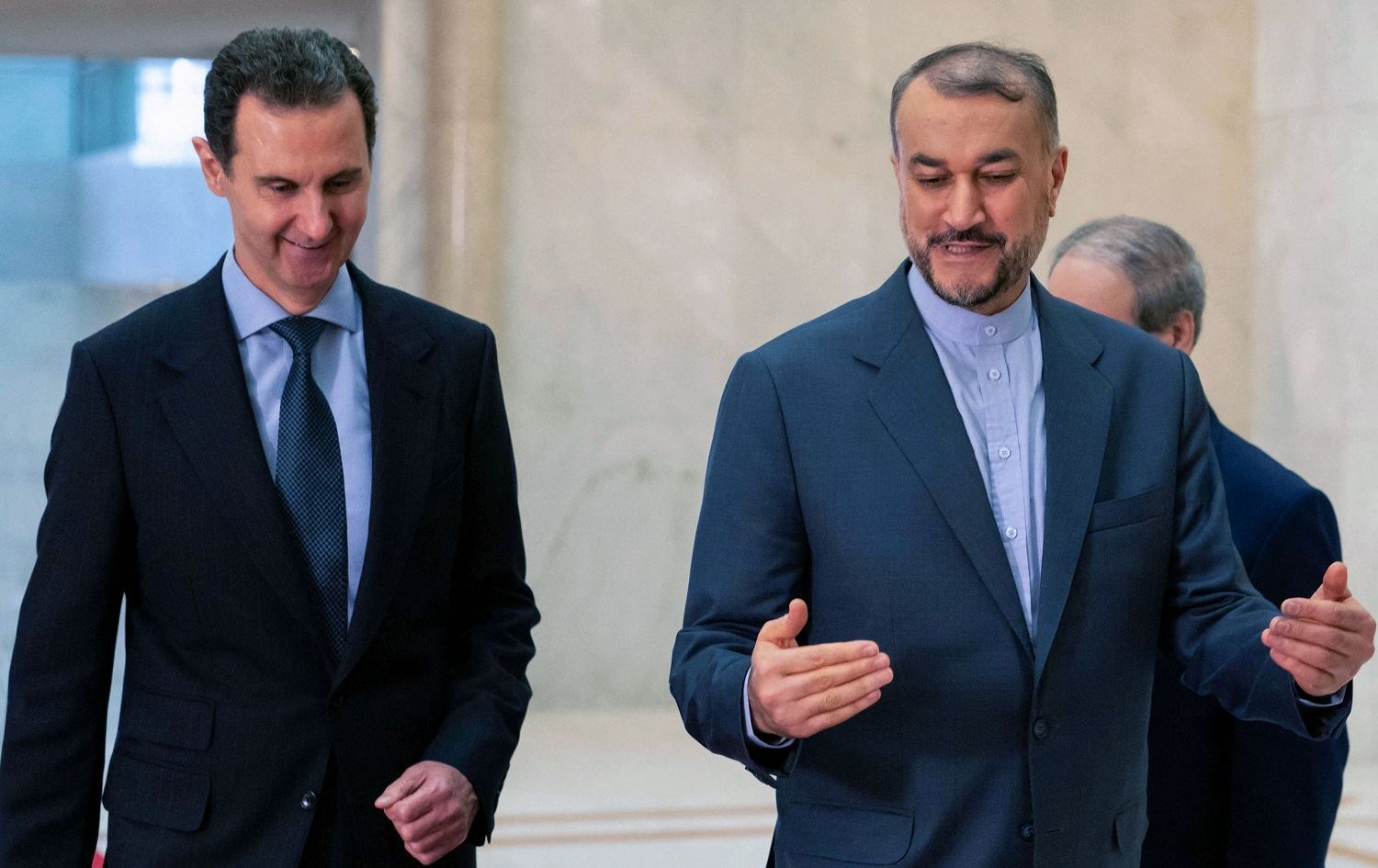 Îran daxwaza bihayê petrolê ji Sûriyê dike