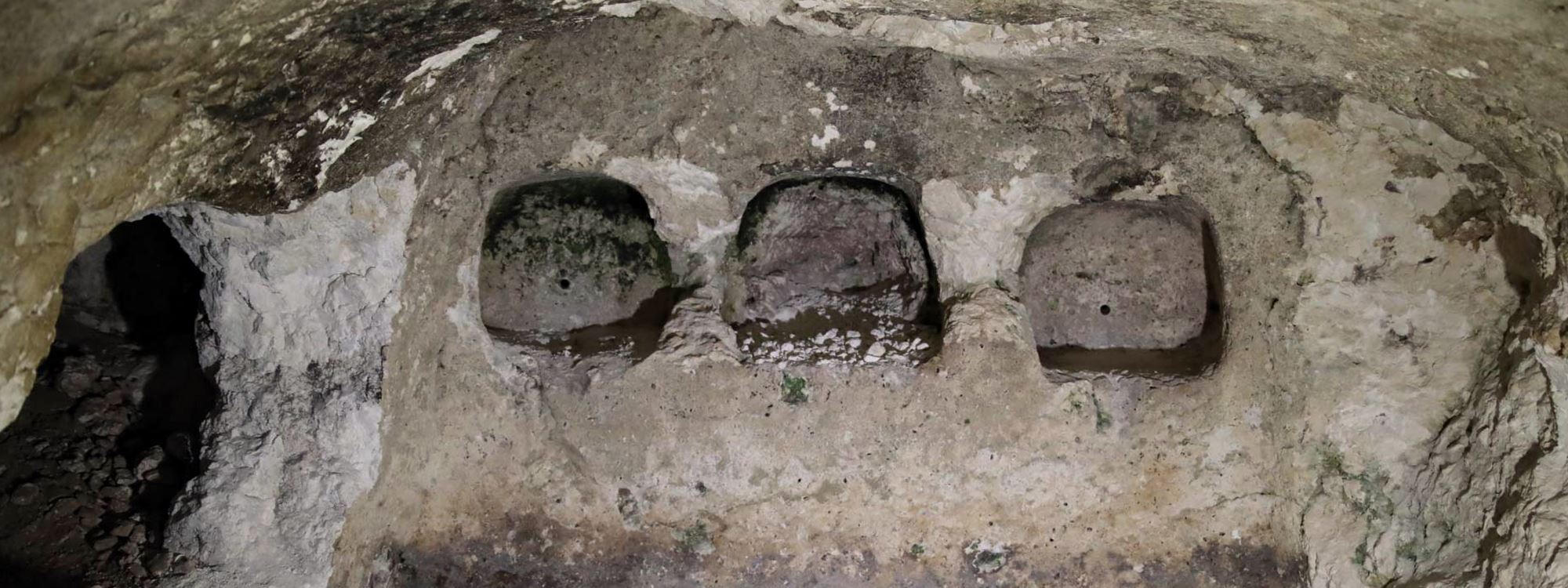 FOTOĞRAFLARLA - Van'da 3 odalı Urartu mezarı tespit edildi