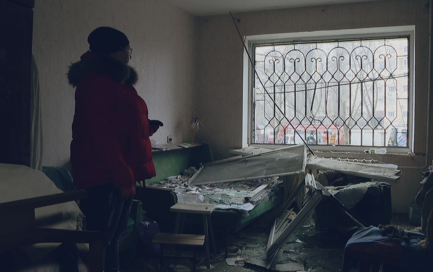 Hope falters for life in Dnipro bloc as death toll climbs to 40