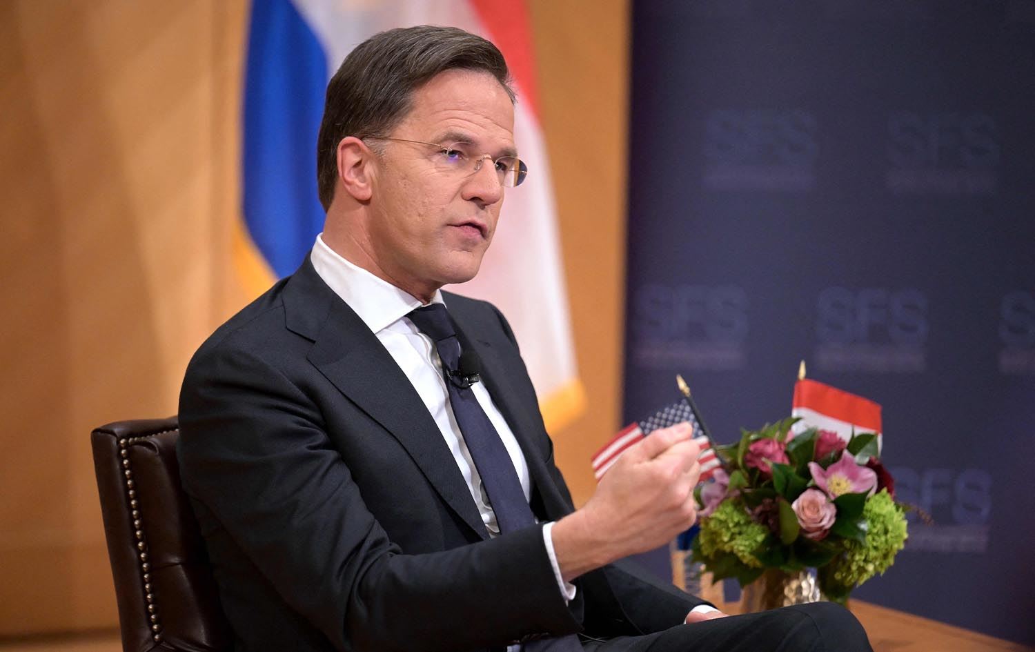 سەرۆکوەزیرانی هۆڵەندا لەسەر مێژووی کۆیلایەتیی وڵاتەکەی داوای لێبووردن دەکات