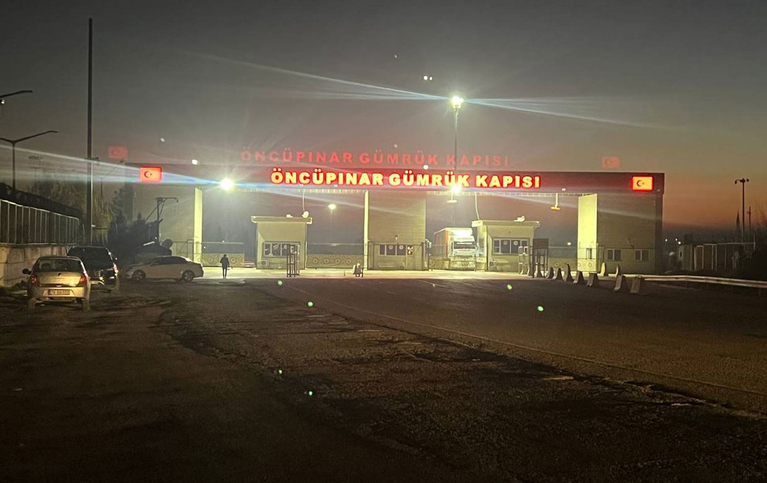 KİLİS - Öncüpınar Sınır Kapısı bölgesine 6 roket düştü