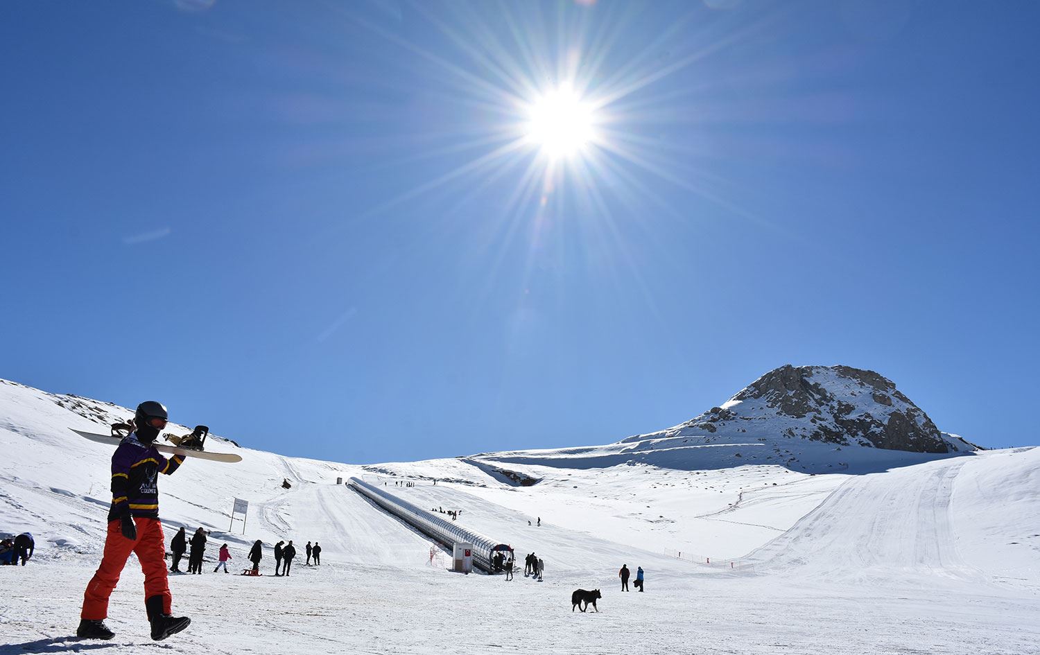 Hakkari'de kayak sezonu açıldı