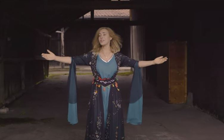 هۆزان جانێ بەرهەمێک لەبارەی ژینا ئەمینی بڵاودەکاتەوە