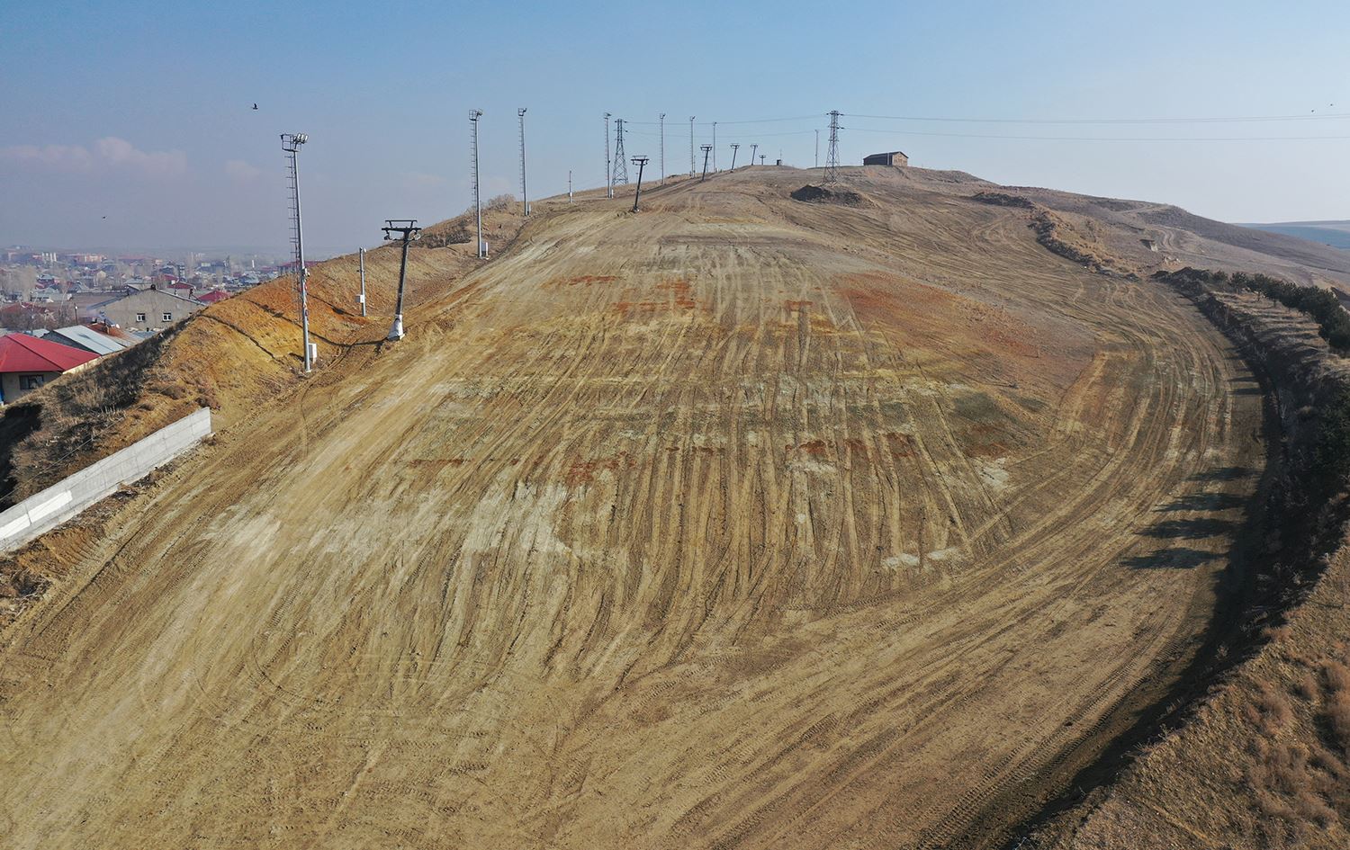 Li Bakurê Kurdistanê nebarîna berfê bandorek mezin li geştyariya zivistanê kiriye