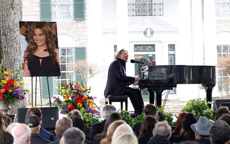 لە ئەمریکا یادی لیزا ماری پرێسلی کرایەوە